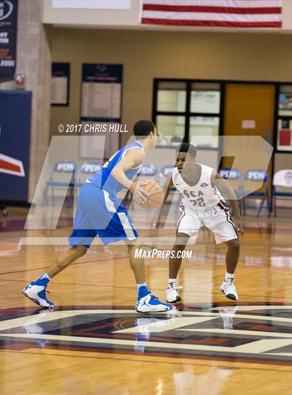 Thumbnail 1 in Carmel Christian vs. Seffner Christian (Hoodie's House Hoops Classic) photogallery.