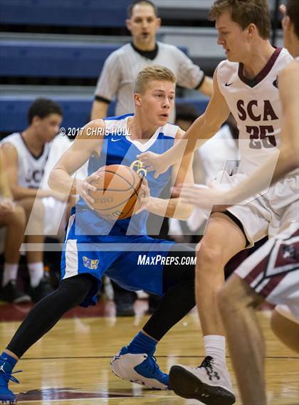 Thumbnail 2 in Carmel Christian vs. Seffner Christian (Hoodie's House Hoops Classic) photogallery.