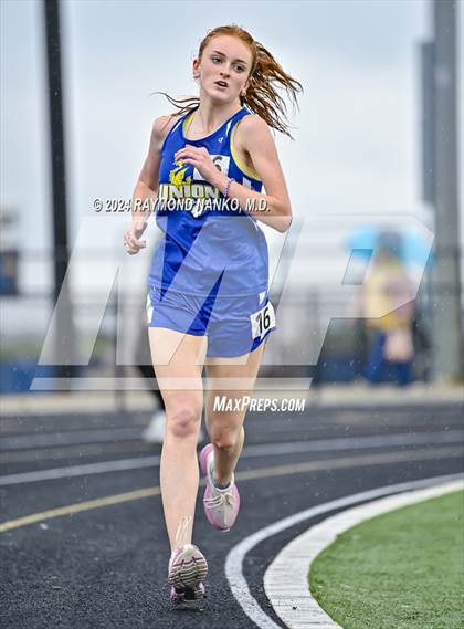 Thumbnail 3 in IHSAA Delta Sectionals (1600 Meter)  photogallery.