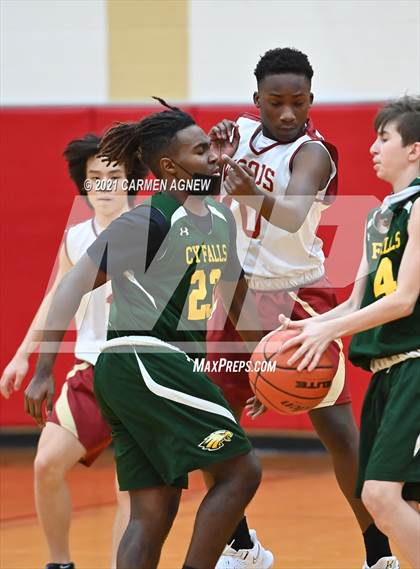 Thumbnail 2 in Cypress Woods vs Cypress Falls (B Teams) photogallery.