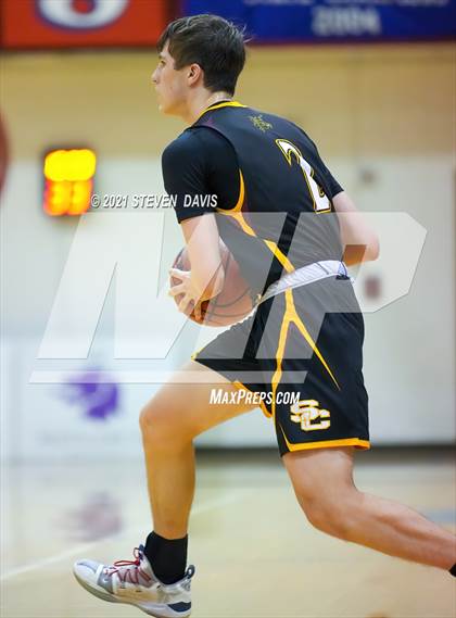 Thumbnail 1 in Salpointe Catholic vs. Davis photogallery.