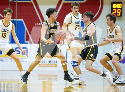 Thumbnail 3 in Salpointe Catholic vs. Davis photogallery.