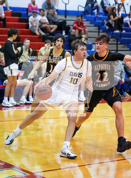 Thumbnail 1 in Salpointe Catholic vs. Davis photogallery.