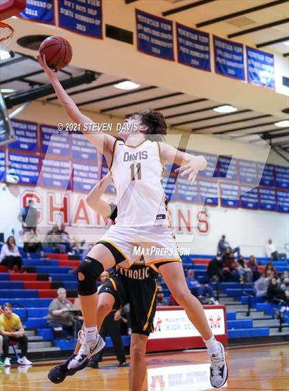 Thumbnail 1 in Salpointe Catholic vs. Davis photogallery.