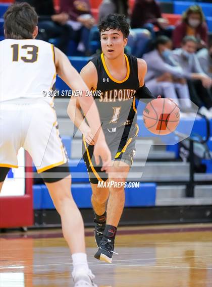 Thumbnail 3 in Salpointe Catholic vs. Davis photogallery.