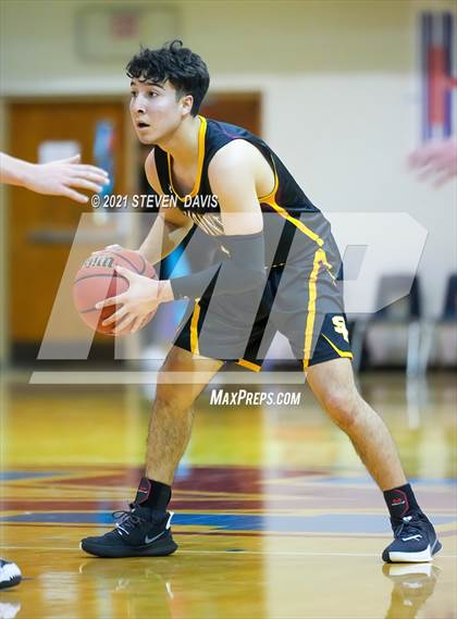 Thumbnail 1 in Salpointe Catholic vs. Davis photogallery.