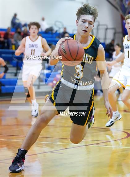 Thumbnail 1 in Salpointe Catholic vs. Davis photogallery.
