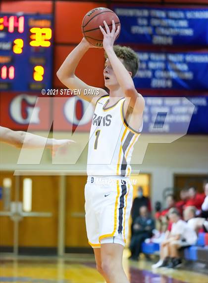 Thumbnail 3 in Salpointe Catholic vs. Davis photogallery.
