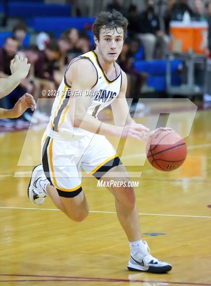 Thumbnail 2 in Salpointe Catholic vs. Davis photogallery.