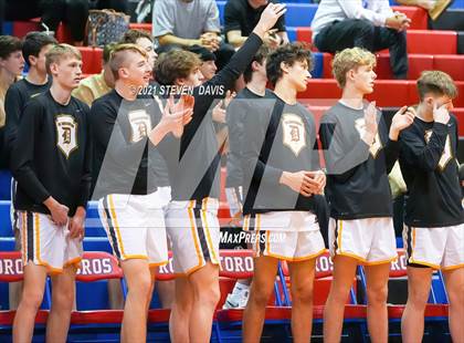 Thumbnail 3 in Salpointe Catholic vs. Davis photogallery.