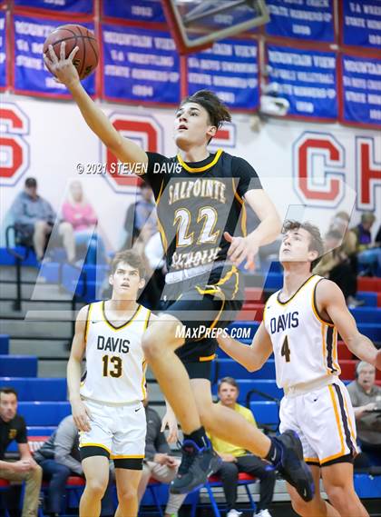 Thumbnail 1 in Salpointe Catholic vs. Davis photogallery.