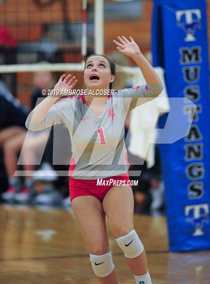 Thumbnail 1 in Smithson Valley vs. Bellville (KISD/CFISD Varsity Tournament) photogallery.