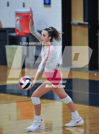 Thumbnail 2 in Smithson Valley vs. Bellville (KISD/CFISD Varsity Tournament) photogallery.
