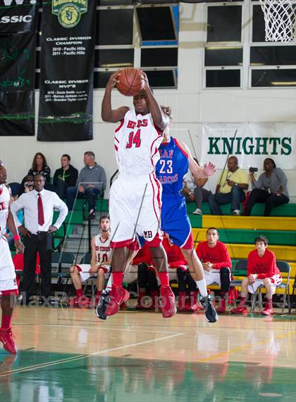 Thumbnail 3 in San Marcos vs Miami Beach (National Prep Classic) photogallery.