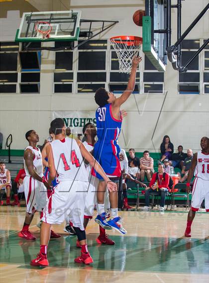 Thumbnail 1 in San Marcos vs Miami Beach (National Prep Classic) photogallery.