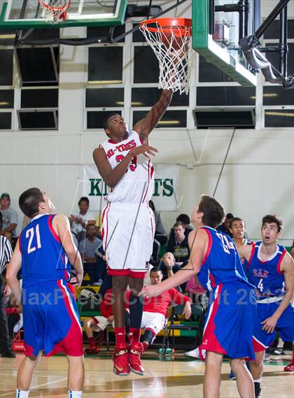 Thumbnail 1 in San Marcos vs Miami Beach (National Prep Classic) photogallery.