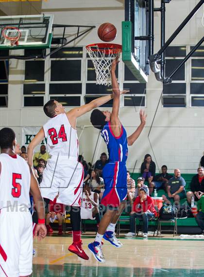 Thumbnail 1 in San Marcos vs Miami Beach (National Prep Classic) photogallery.