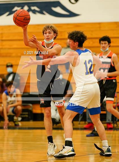 Thumbnail 3 in Benicia vs. Woodside (4C's Christmas Classic) photogallery.