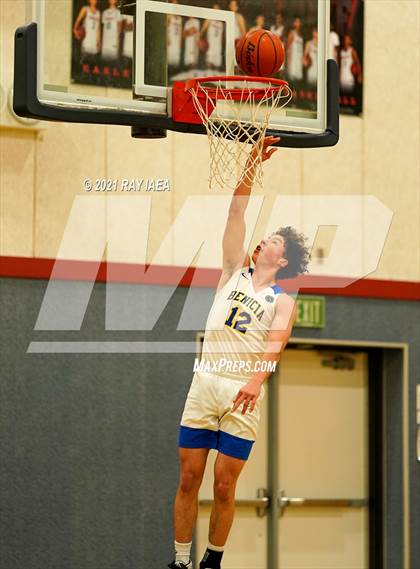 Thumbnail 2 in Benicia vs. Woodside (4C's Christmas Classic) photogallery.