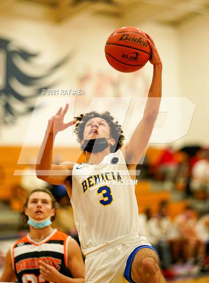Thumbnail 2 in Benicia vs. Woodside (4C's Christmas Classic) photogallery.