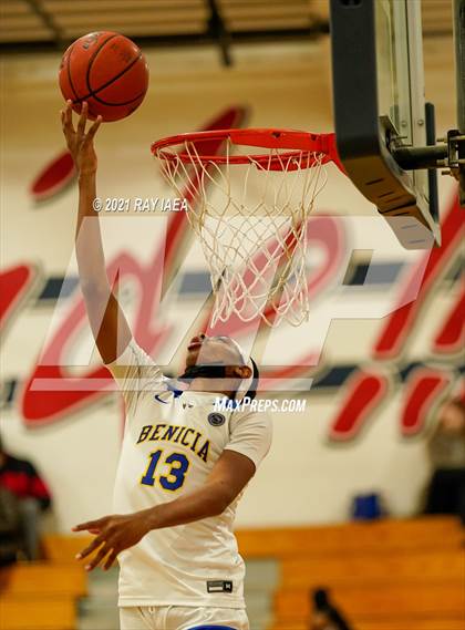 Thumbnail 3 in Benicia vs. Woodside (4C's Christmas Classic) photogallery.