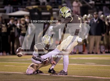 Thumbnail 2 in Muir vs. St. Francis (CIF-SS Division 6 Round 2) photogallery.