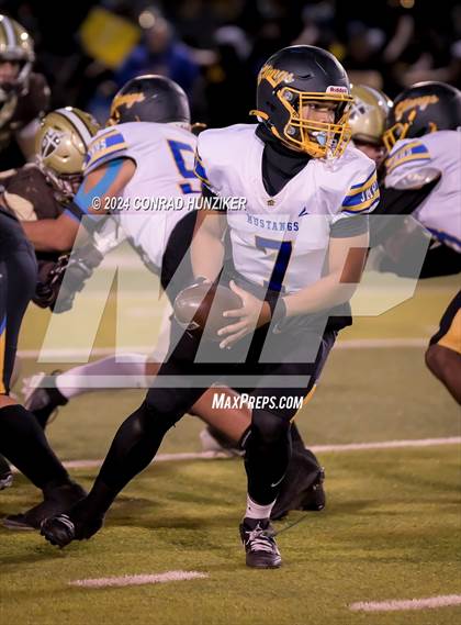 Thumbnail 1 in Muir vs. St. Francis (CIF-SS Division 6 Round 2) photogallery.