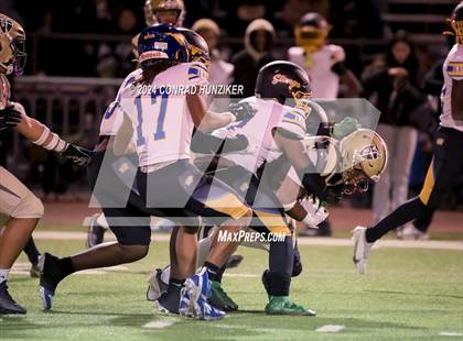 Thumbnail 2 in Muir vs. St. Francis (CIF-SS Division 6 Round 2) photogallery.