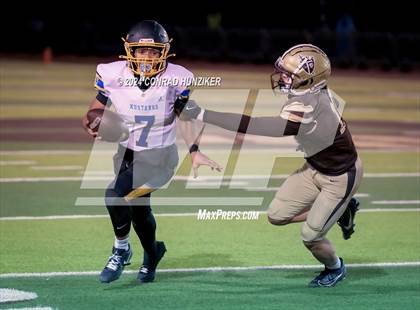 Thumbnail 1 in Muir vs. St. Francis (CIF-SS Division 6 Round 2) photogallery.