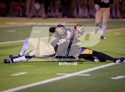 Thumbnail 3 in Muir vs. St. Francis (CIF-SS Division 6 Round 2) photogallery.