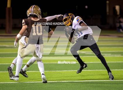 Thumbnail 2 in Muir vs. St. Francis (CIF-SS Division 6 Round 2) photogallery.