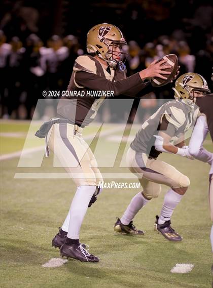 Thumbnail 3 in Muir vs. St. Francis (CIF-SS Division 6 Round 2) photogallery.