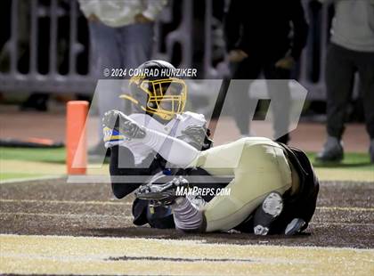 Thumbnail 1 in Muir vs. St. Francis (CIF-SS Division 6 Round 2) photogallery.