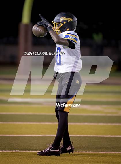 Thumbnail 3 in Muir vs. St. Francis (CIF-SS Division 6 Round 2) photogallery.