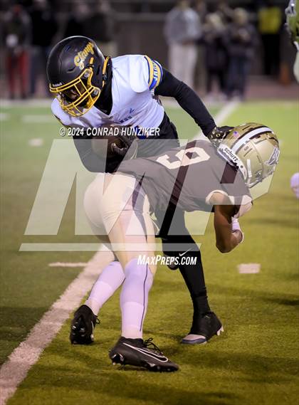Thumbnail 2 in Muir vs. St. Francis (CIF-SS Division 6 Round 2) photogallery.