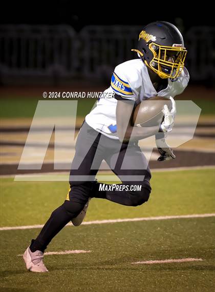 Thumbnail 2 in Muir vs. St. Francis (CIF-SS Division 6 Round 2) photogallery.
