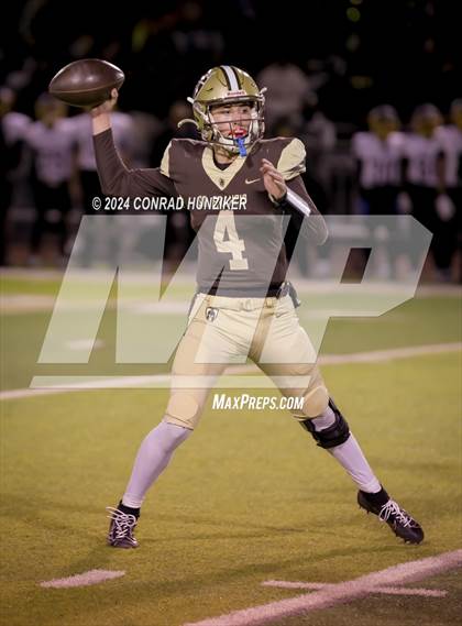 Thumbnail 1 in Muir vs. St. Francis (CIF-SS Division 6 Round 2) photogallery.