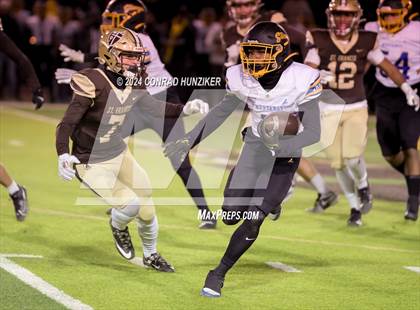 Thumbnail 3 in Muir vs. St. Francis (CIF-SS Division 6 Round 2) photogallery.
