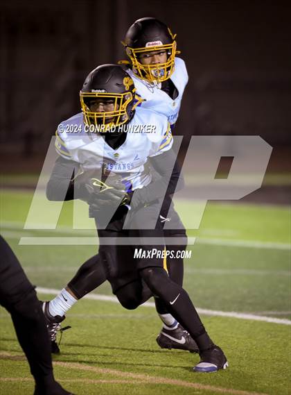 Thumbnail 3 in Muir vs. St. Francis (CIF-SS Division 6 Round 2) photogallery.