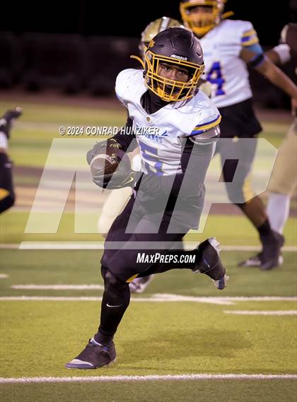 Thumbnail 2 in Muir vs. St. Francis (CIF-SS Division 6 Round 2) photogallery.