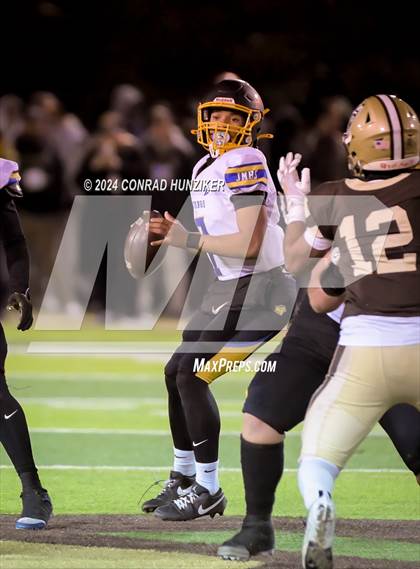 Thumbnail 3 in Muir vs. St. Francis (CIF-SS Division 6 Round 2) photogallery.