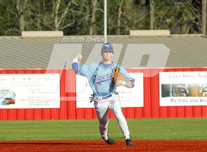 Thumbnail 2 in St. Mary vs. South Beauregard photogallery.