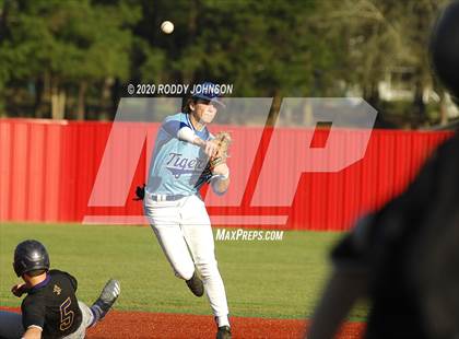 Thumbnail 3 in St. Mary vs. South Beauregard photogallery.