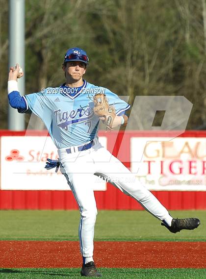 Thumbnail 2 in St. Mary vs. South Beauregard photogallery.
