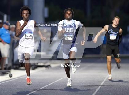 Thumbnail 2 in FHSAA Class 3A Final (200m) photogallery.
