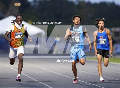 Thumbnail 1 in FHSAA Class 3A Final (200m) photogallery.