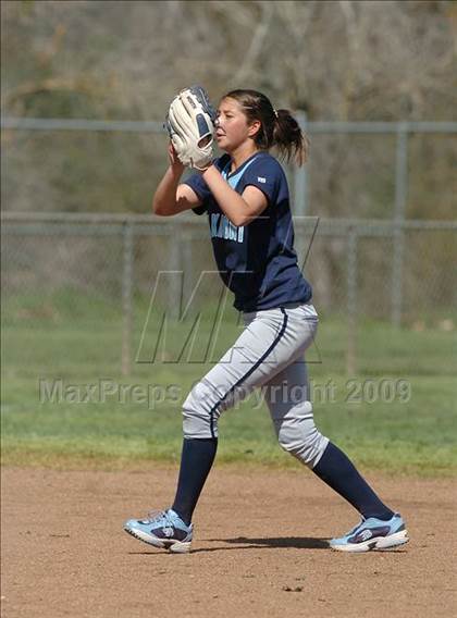 Thumbnail 2 in Lodi vs. Oakmont (Pre-Season Tournament of Champions) photogallery.