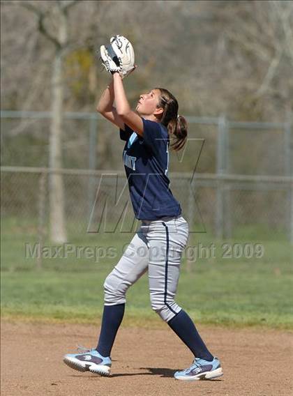 Thumbnail 3 in Lodi vs. Oakmont (Pre-Season Tournament of Champions) photogallery.
