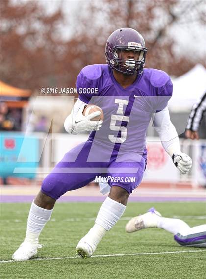 Thumbnail 1 in Trezevant vs. Marion County (TSSAA Division I Class 2A Final) photogallery.