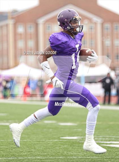 Thumbnail 2 in Trezevant vs. Marion County (TSSAA Division I Class 2A Final) photogallery.